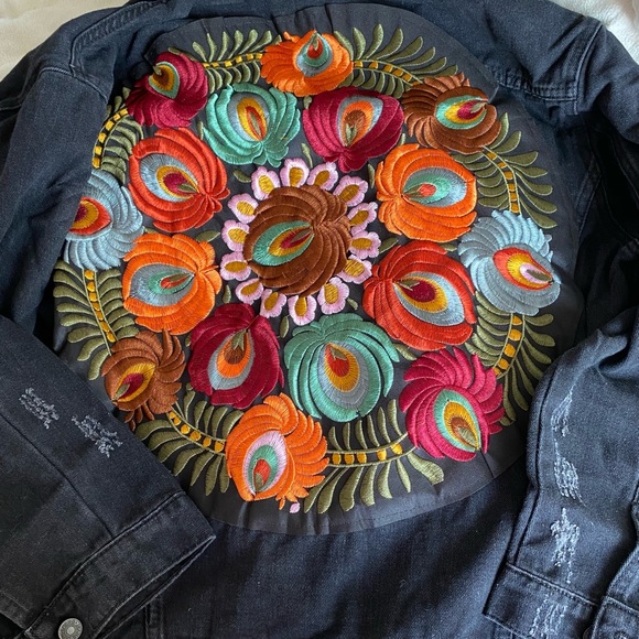 NWT Seven Black Denim Boho Distressed Jean Jacket - Picture 9 of 12